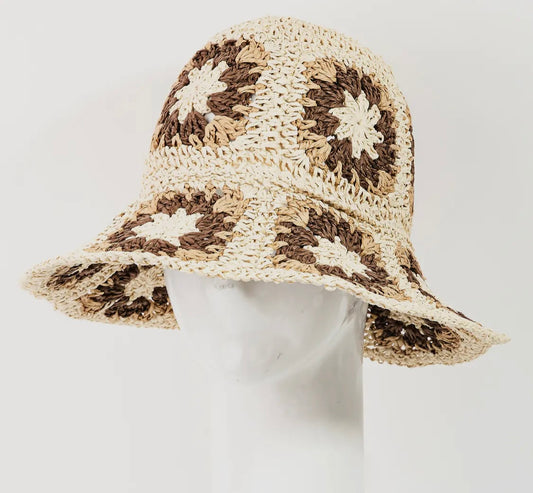 Amour Tan & Cream Squared Flower Pattern Knit Bucket