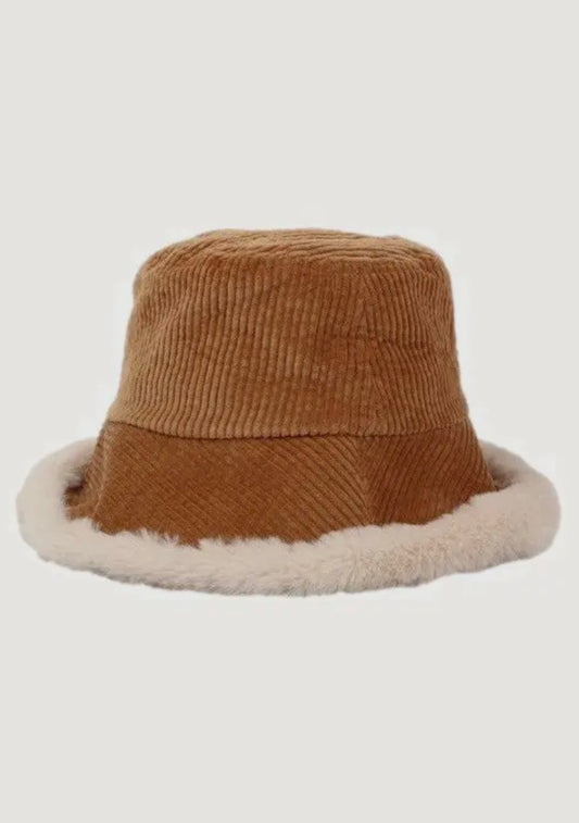 Amour Sherpa Lined Ribbed Bucket