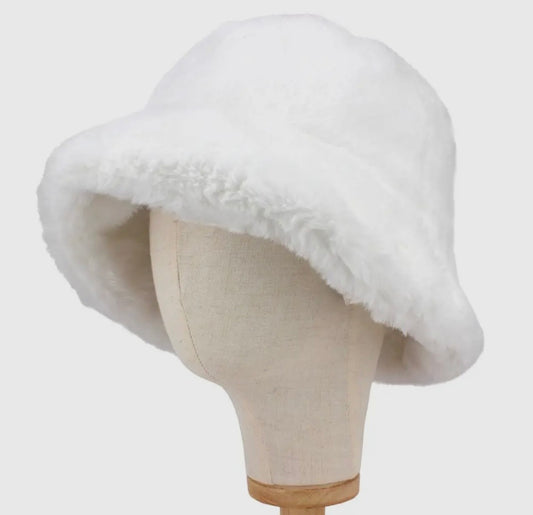 Amour White Faux Fur Bucket