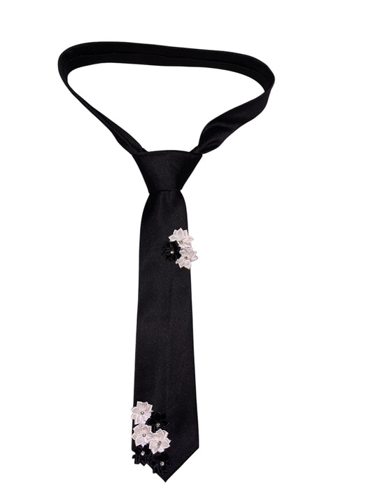 Amour Black Tie with Black & White Flowers